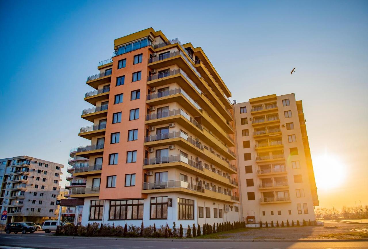 Summerland Luxury Velvet Front Sea View Apartment Mamaia Luaran gambar
