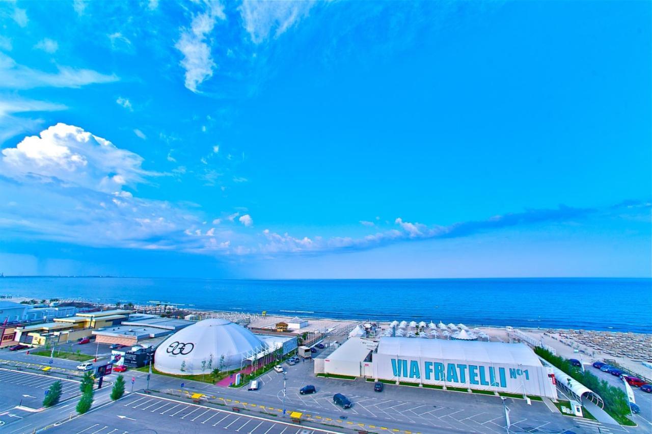 Summerland Luxury Velvet Front Sea View Apartment Mamaia Luaran gambar